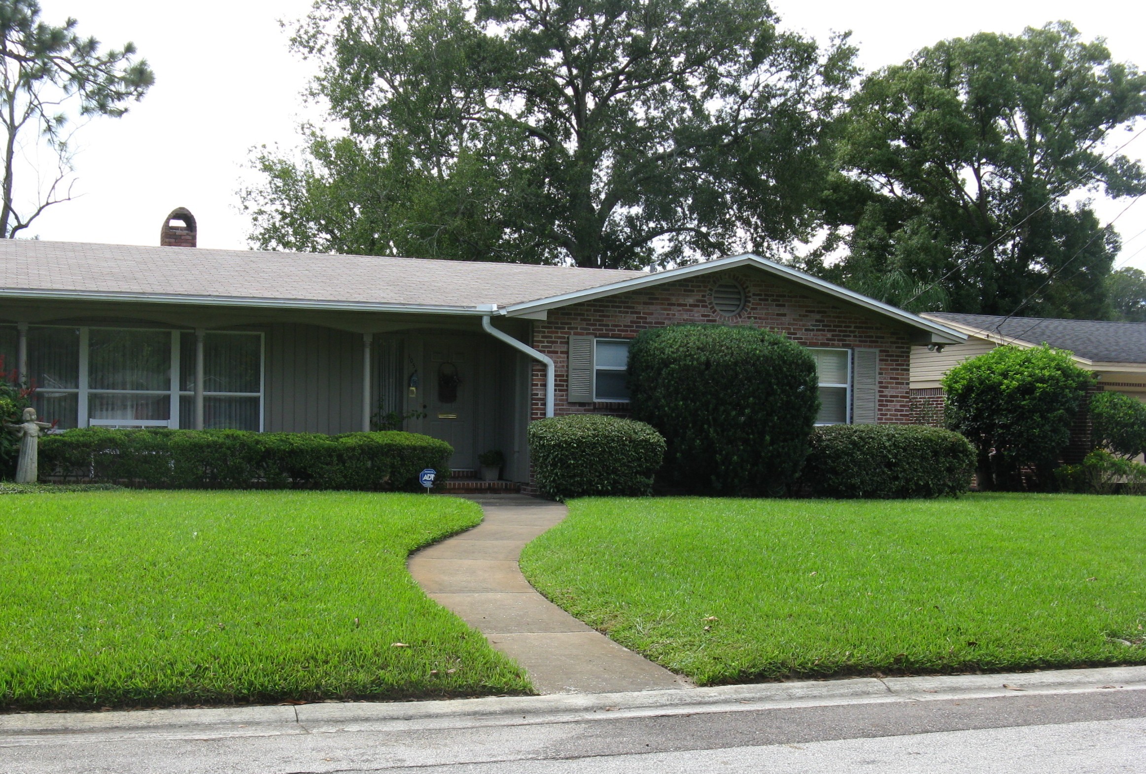 April Lawn Treatment Guide